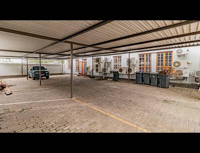 1,702M² OFFICE FOR SALE IN KENSINGTON B